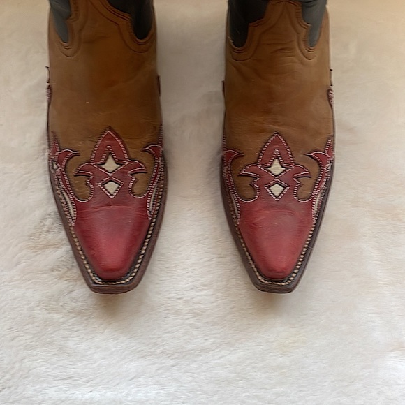 Women’s Western Boots - Picture 7 of 7
